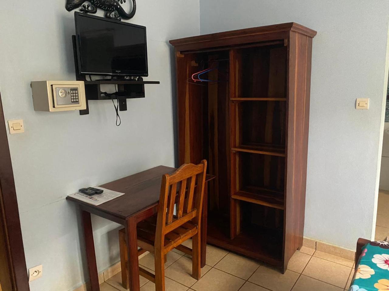 Residence Kathyly Antsiranana エクステリア 写真
